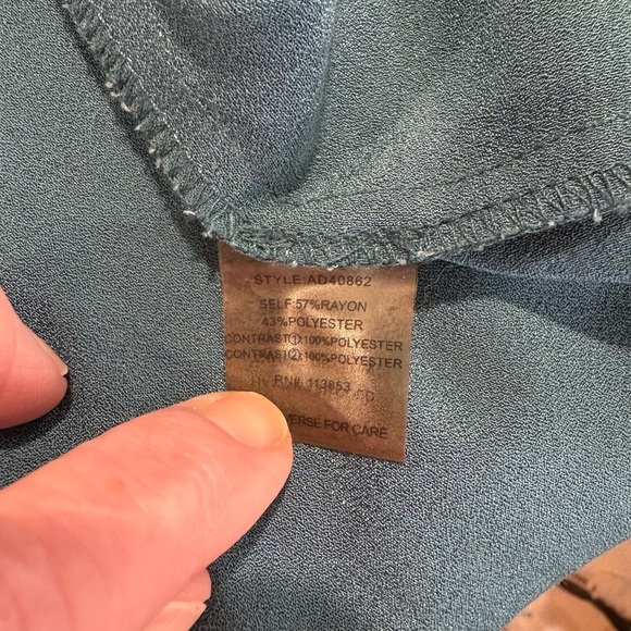 Sugarlips Blue and Green Colorblock Dress - Picture 8 of 8